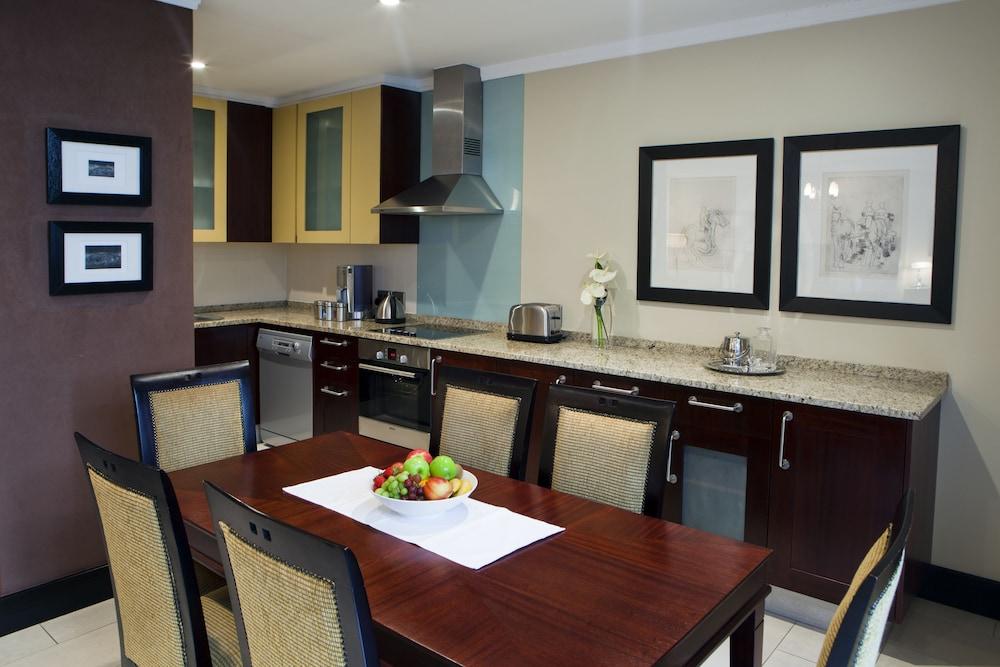 Raphael Suites Johannesburg Bagian luar foto