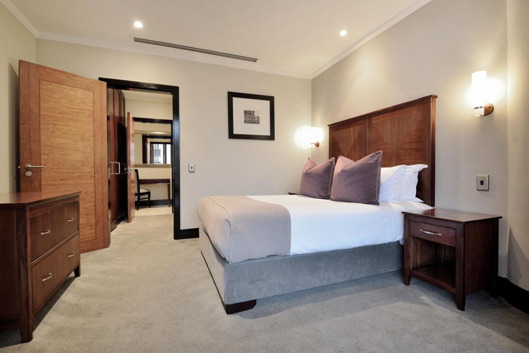 Raphael Suites Johannesburg Bagian luar foto
