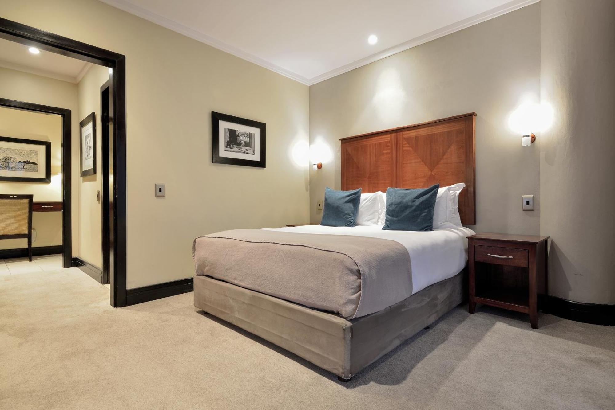 Raphael Suites Johannesburg Bagian luar foto