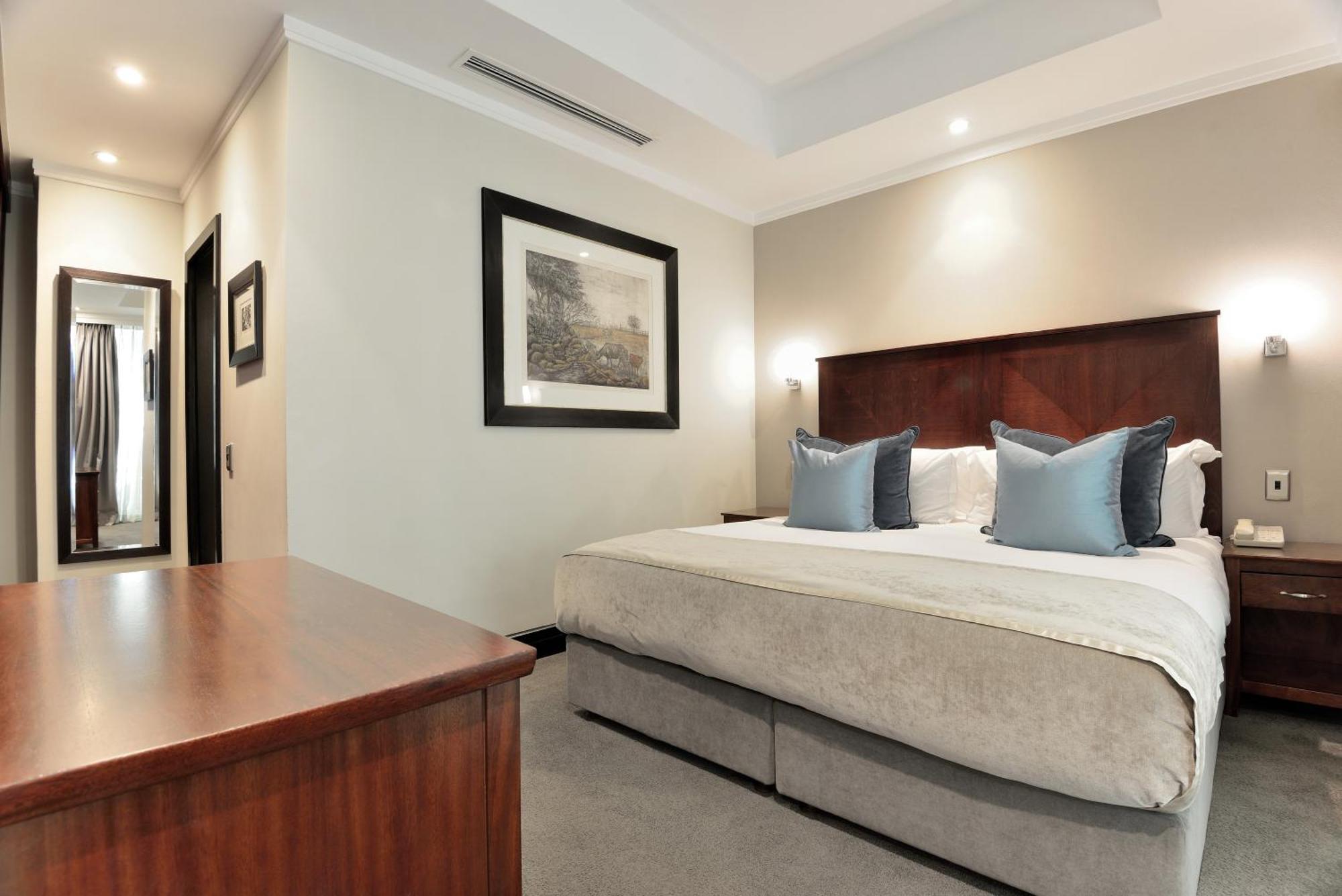 Raphael Suites Johannesburg Bagian luar foto