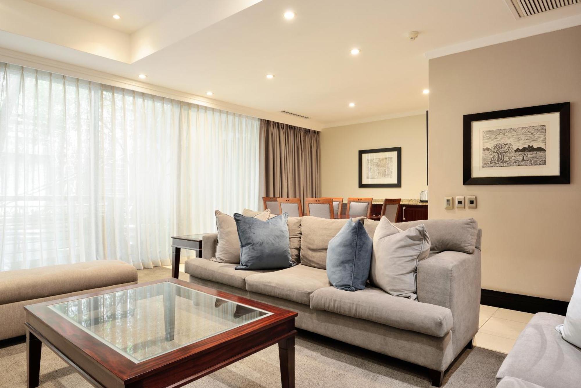 Raphael Suites Johannesburg Bagian luar foto