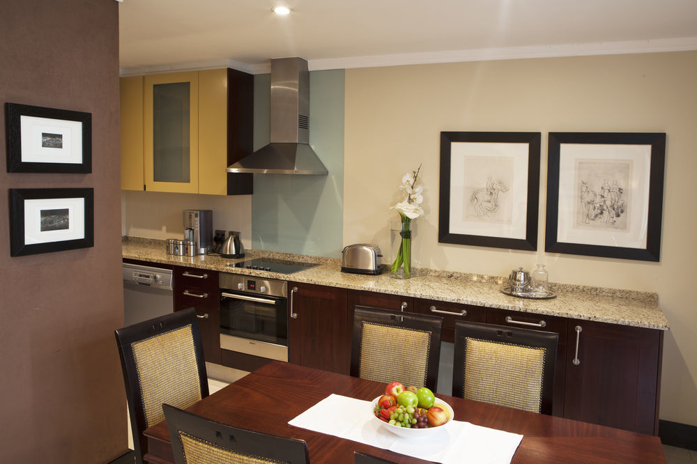 Raphael Suites Johannesburg Bagian luar foto