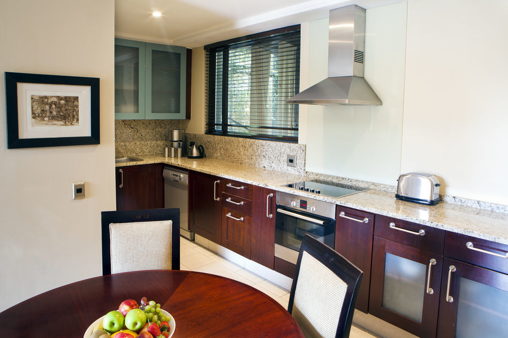 Raphael Suites Johannesburg Bagian luar foto