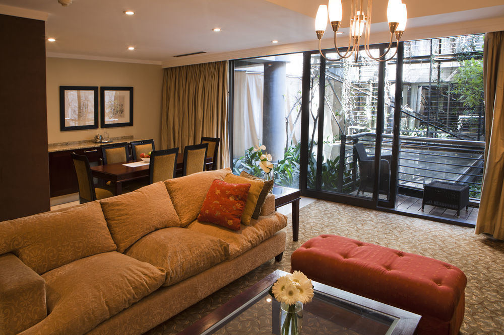Raphael Suites Johannesburg Bagian luar foto