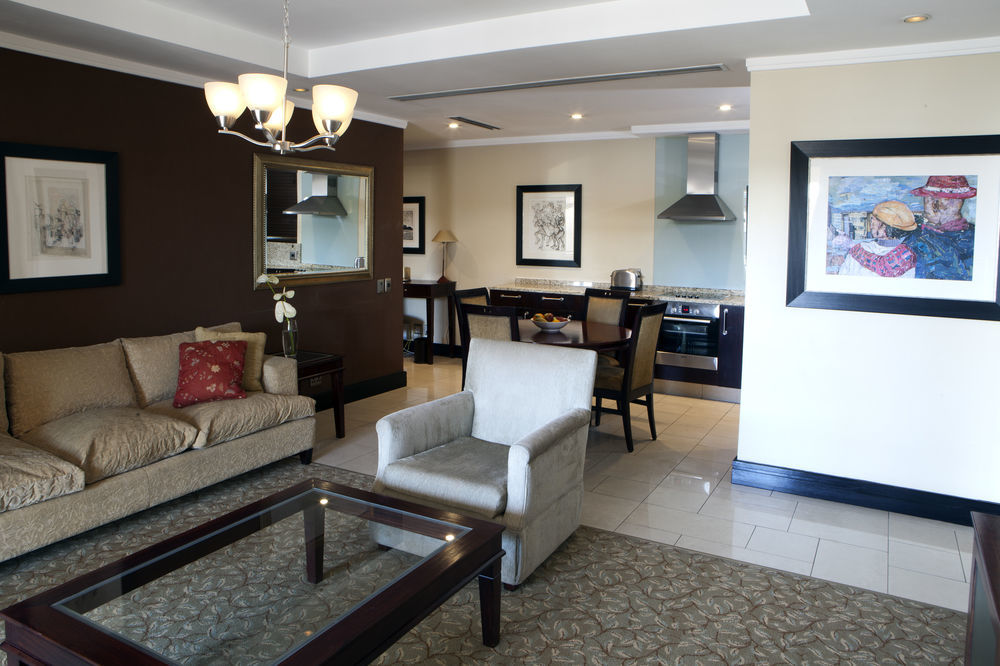 Raphael Suites Johannesburg Bagian luar foto